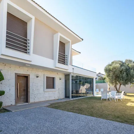 With Large Garden In Izmir, - Awz 109 Villa Çeşme